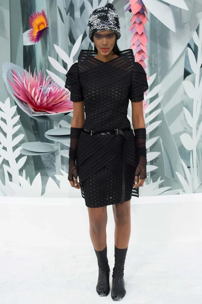 Look 35